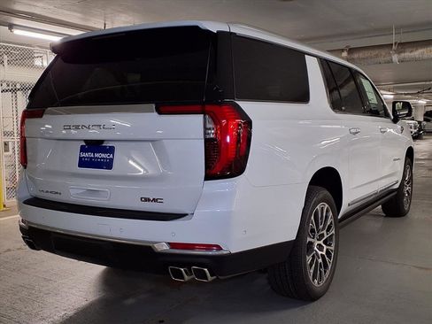 New 2026 GMC Yukon XL Denali w/ Denali Reserve Package image 8