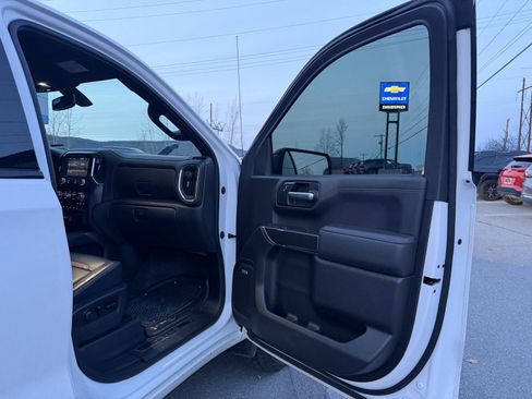 Used 2021 GMC Sierra 1500 AT4 w/ AT4 Preferred Package image 18