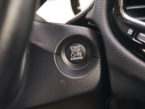 Used 2021 Jeep Compass Limited AWD/4WD image 22