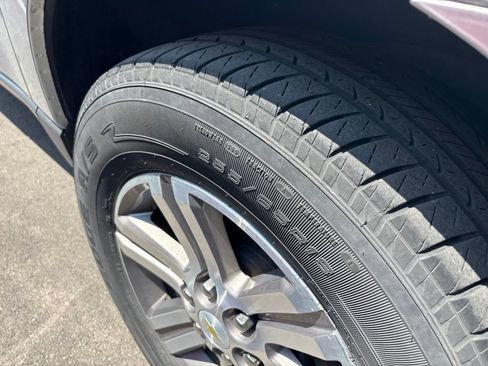 Used 2017 Chevrolet Traverse LT AWD/4WD image 8