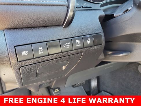 Used 2023 Toyota Camry SE image 11