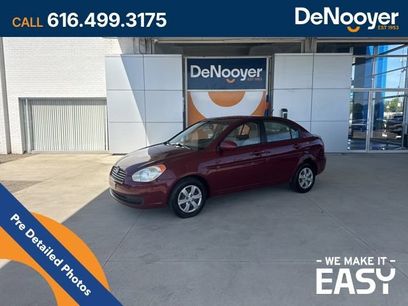 Used 2009 Hyundai Accent GLS w/ Premium Pkg 6