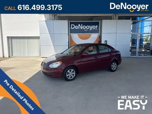 Used 2009 Hyundai Accent GLS w/ Premium Pkg 6 FWD image 1