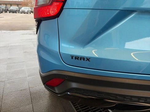 Used 2025 Chevrolet Trax RS w/ Driver Confidence Package image 61