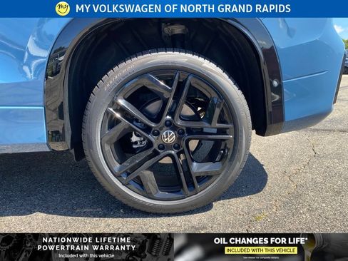 New 2026 Volkswagen Tiguan SE R-Line AWD/4WD image 5