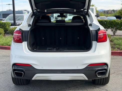 Used 2018 BMW X6 sDrive35i w/ M Sport Package RWD image 13