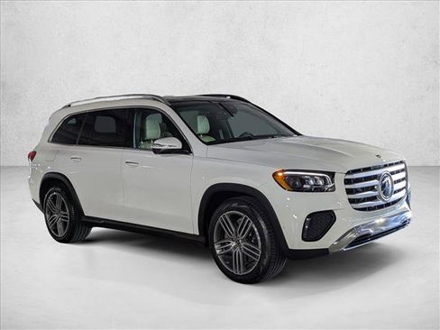 Certified 2024 Mercedes-Benz GLS 450 4MATIC image 6