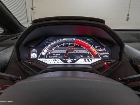 Used 2019 Lamborghini Huracan Performante AWD/4WD image 43