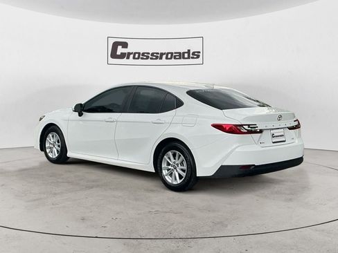 Used 2025 Toyota Camry LE FWD image 3