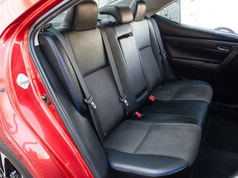 Used 2019 Toyota Corolla SE image 7