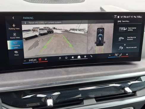 Certified 2025 BMW X5 xDrive50e w/ Climate Comfort Package image 21