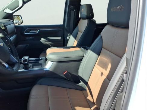 New 2026 Chevrolet Silverado 1500 High Country AWD/4WD image 19