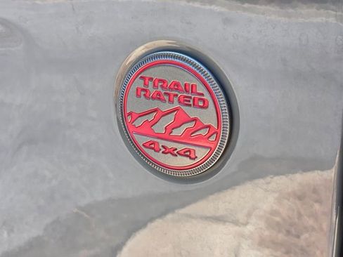 Used 2021 Jeep Gladiator Rubicon AWD/4WD image 4