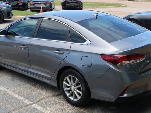 Used 2019 Hyundai Sonata SE FWD image 12