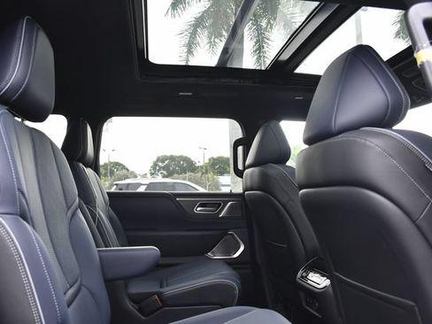 New 2026 INFINITI QX80 4WD w/ Sport Exterior Package image 31
