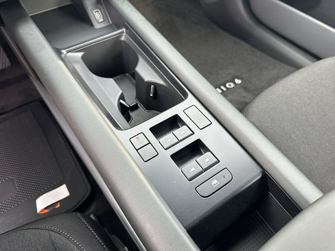 New 2025 Hyundai Ioniq 6 SE image 23