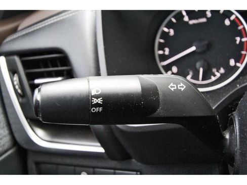Certified 2023 Nissan Rogue SV FWD image 17