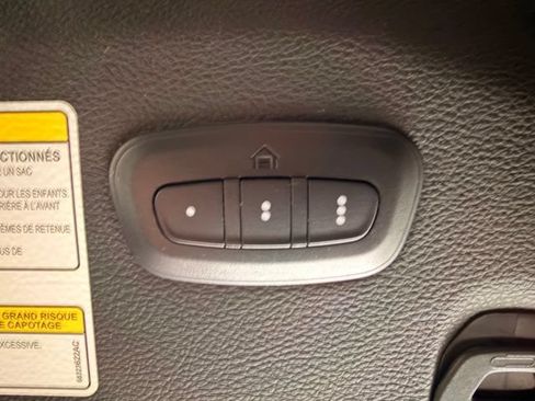 Used 2023 Jeep Wrangler Unlimited Rubicon w/ Cold Weather Group AWD/4WD image 44