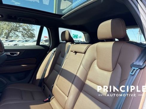 Certified 2025 Volvo V60 B5 Cross Country Plus image 33