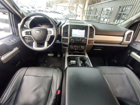 Used 2017 Ford F250 Lariat w/ Lariat Ultimate Package image 16