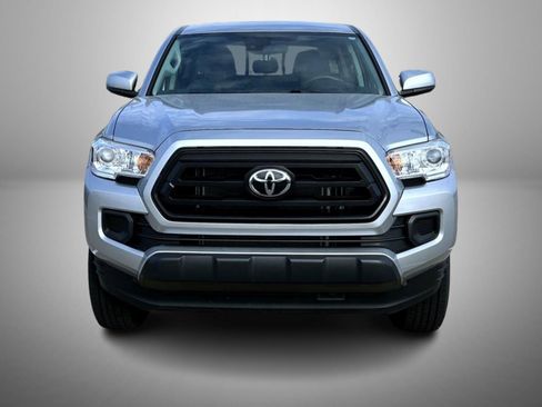 Used 2022 Toyota Tacoma SR image 2