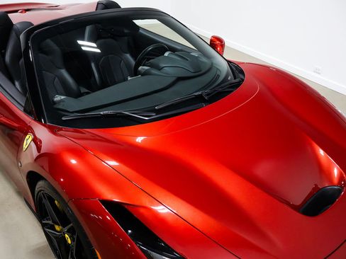 Used 2022 Ferrari F8 Tributo RWD image 63