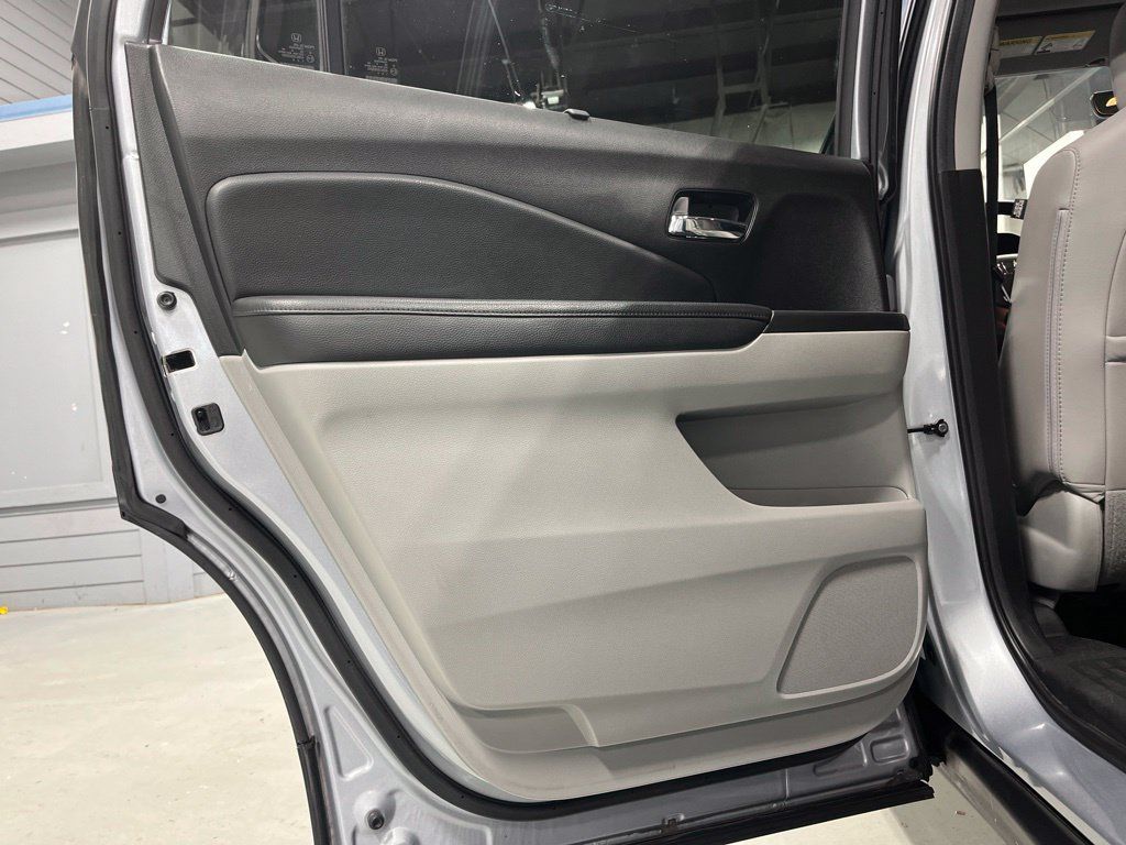 Used 2019 Honda Pilot EX-L image 32