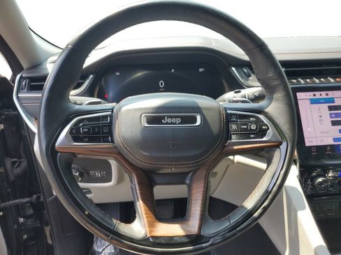 Used 2022 Jeep Grand Cherokee Summit AWD/4WD image 12