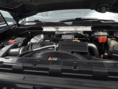 Used 2020 Chevrolet Silverado 3500 High Country AWD/4WD image 38
