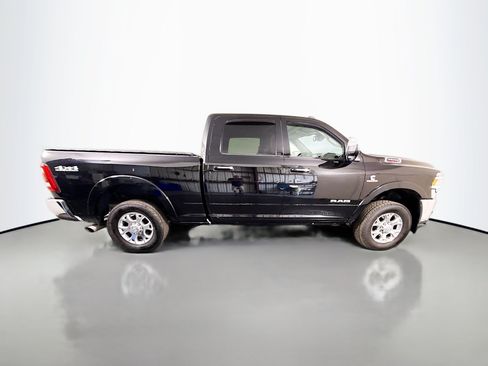 Used 2021 RAM 2500 Laramie AWD/4WD image 11