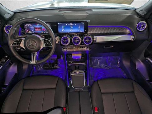 New 2025 Mercedes-Benz GLB 250 image 15