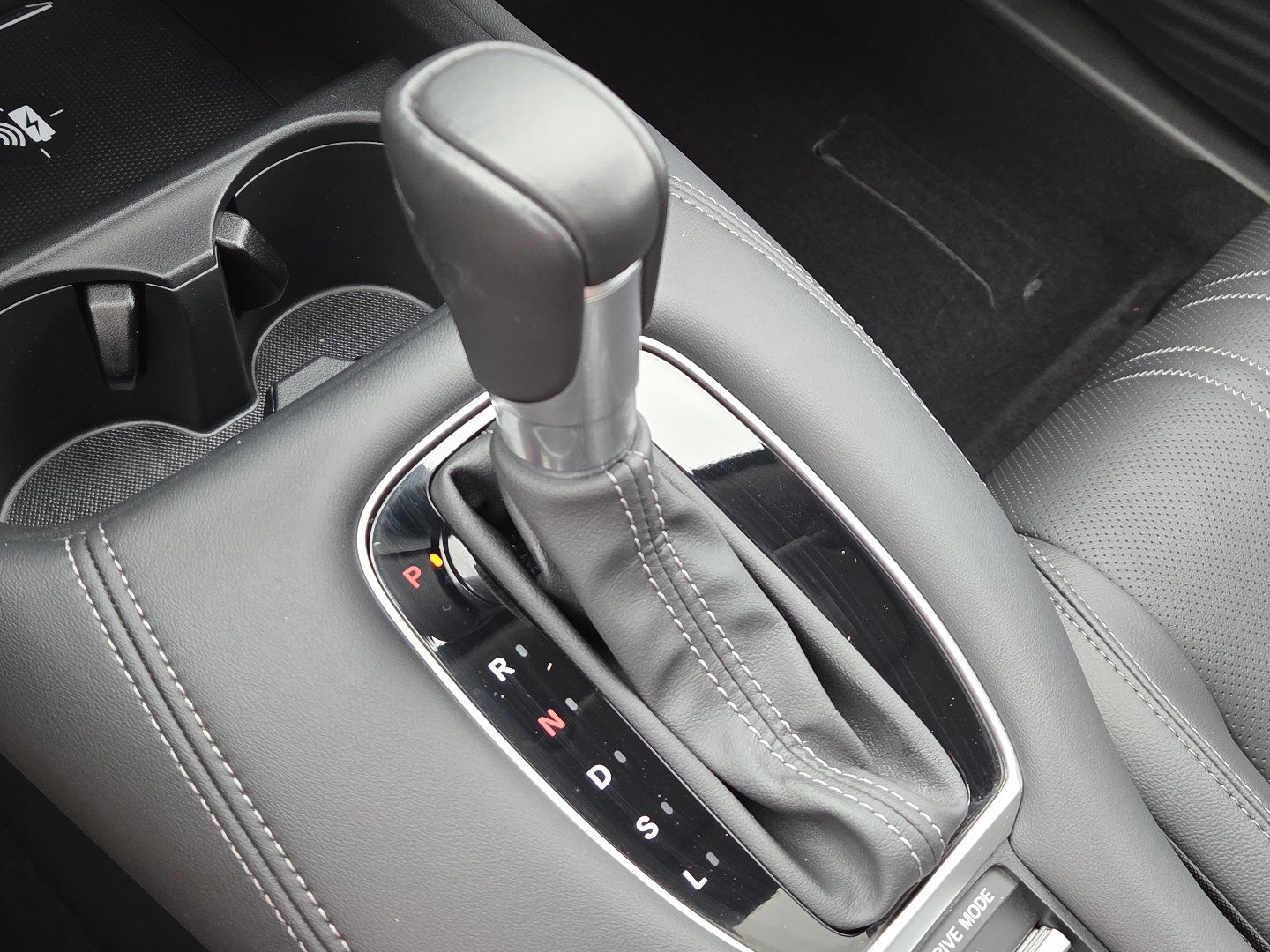Used 2024 Honda HR-V EX-L image 30