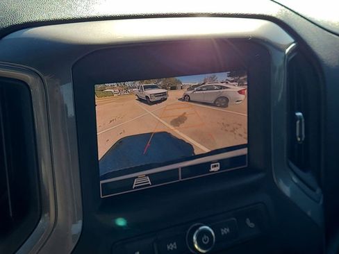 Used 2024 Chevrolet Silverado 2500 Custom w/ Custom Value Package image 28