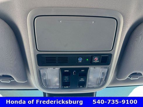 Certified 2024 Honda Odyssey Touring image 26