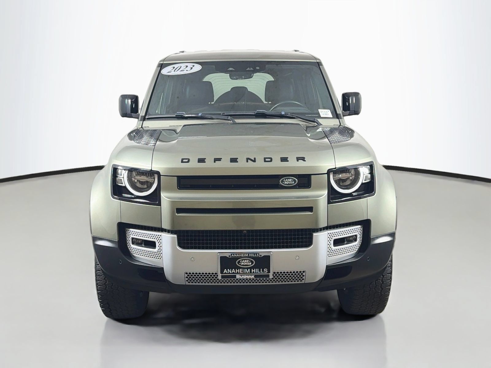 Used 2023 Land Rover Defender 110 S AWD/4WD image 8