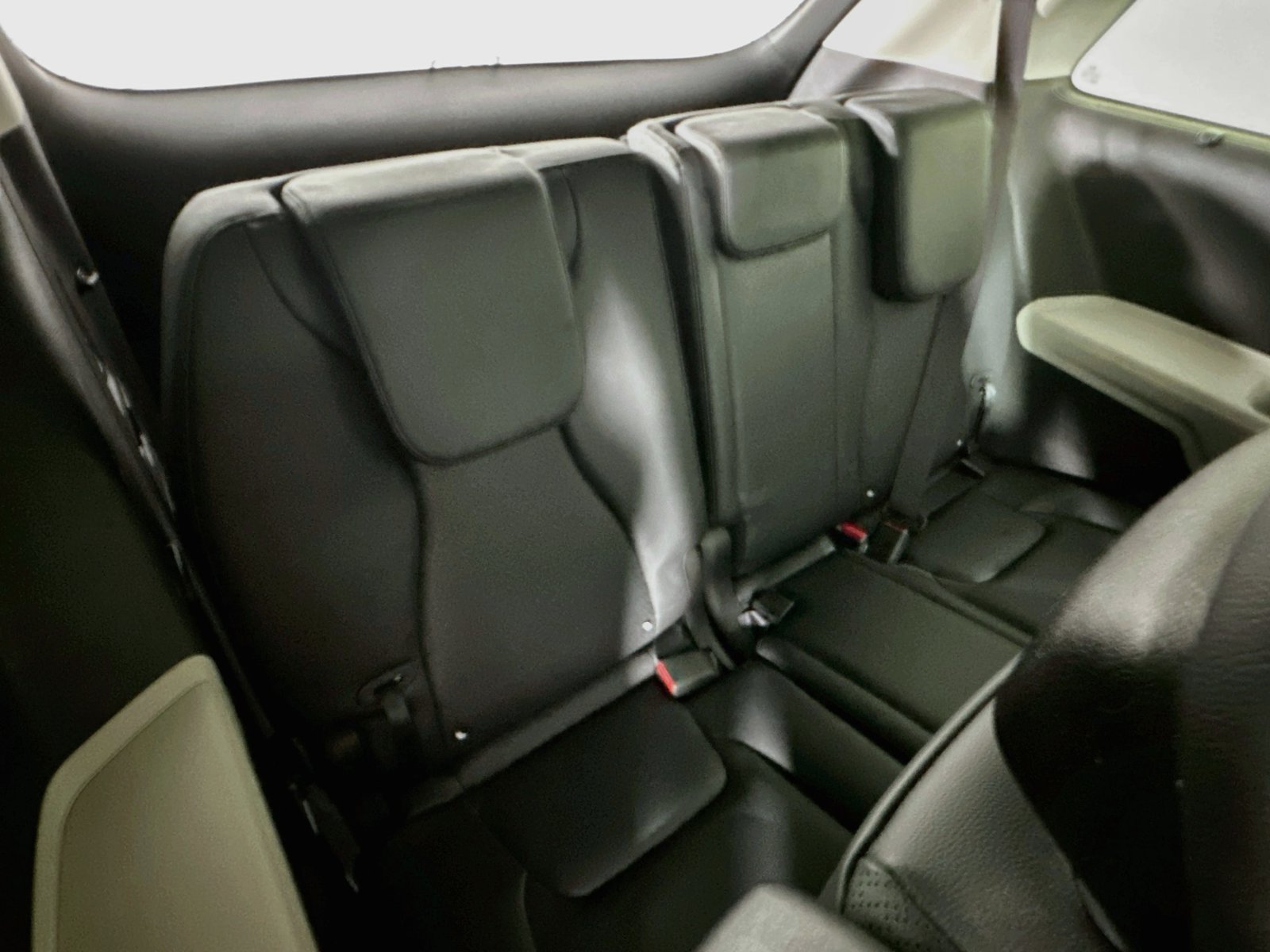 Used 2022 Kia Carnival SX FWD image 28