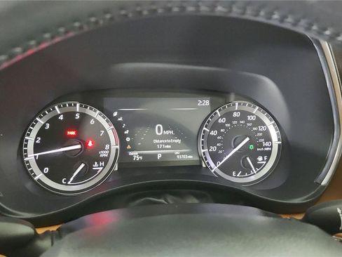 Used 2022 Toyota Highlander Platinum AWD/4WD image 26
