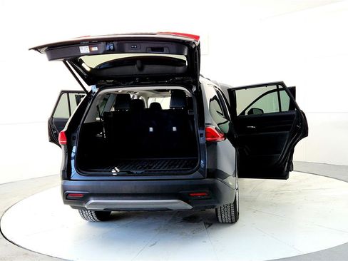 Used 2024 Toyota Grand Highlander Platinum image 11