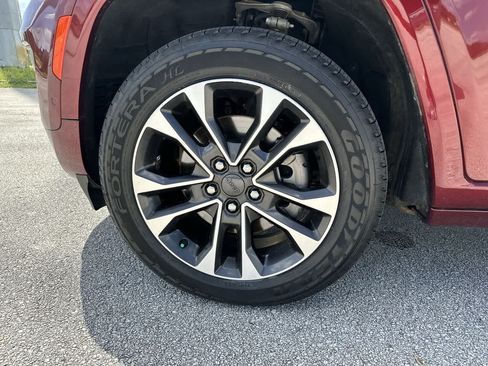 Certified 2022 Jeep Grand Cherokee L Overland RWD image 13