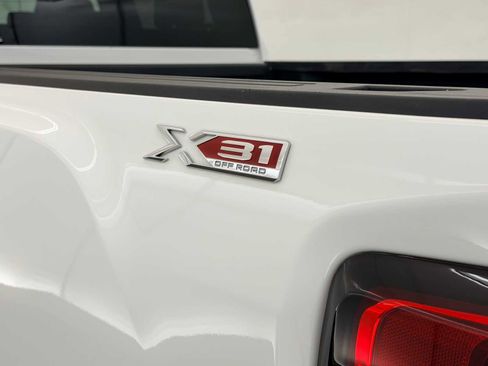 Used 2023 GMC Sierra 3500 SLE w/ SLE Convenience Package image 13