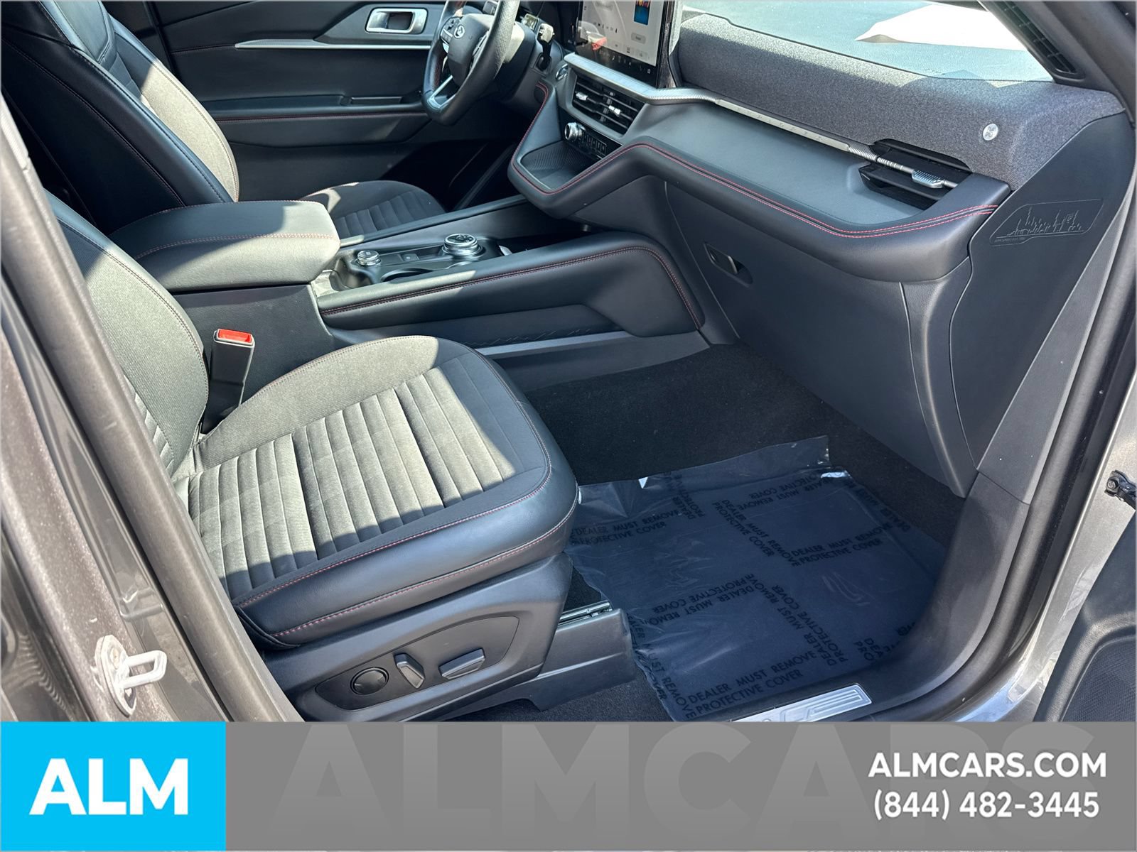 Used 2025 Ford Explorer ST-Line AWD/4WD image 15