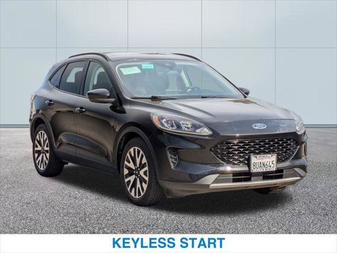 Used 2020 Ford Escape SE Sport image 4