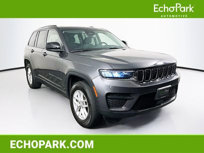 Used 2023 Jeep Grand Cherokee Laredo w/ Luxury Tech Group I