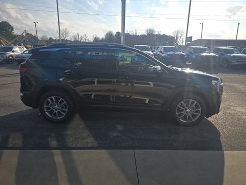 Used 2023 GMC Terrain SLT image 6
