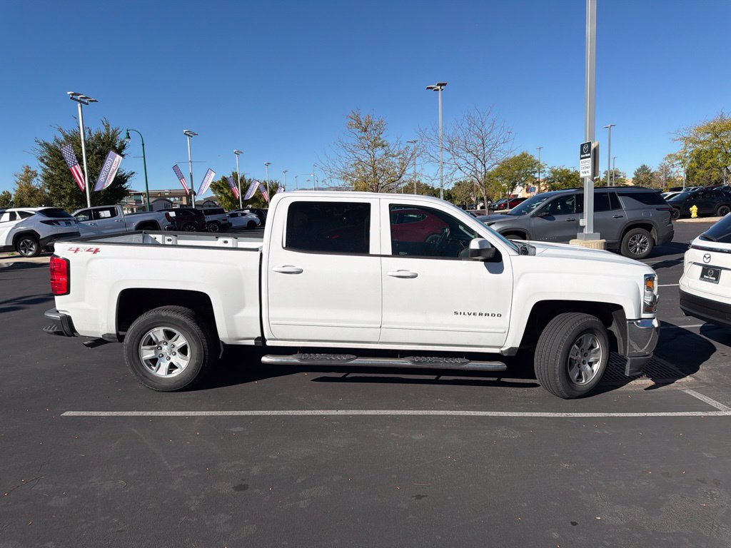 Used 2018 Chevrolet Silverado 1500 LT w/ All Star Edition AWD/4WD image 3