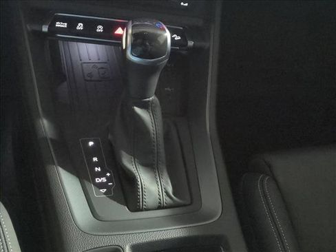 Certified 2025 Audi Q3 2.0T Premium w/ Convenience Package image 15