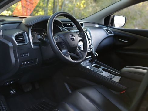 Used 2024 Nissan Murano SV image 9