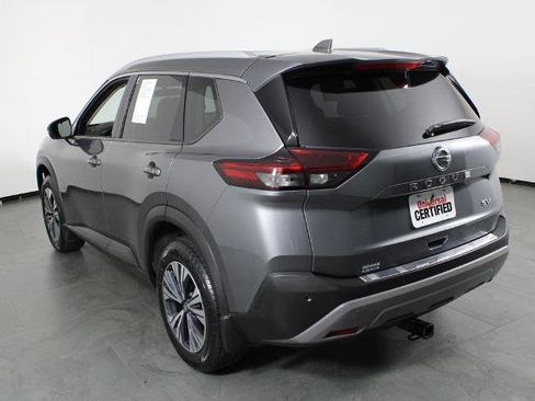 Certified 2021 Nissan Rogue SV w/ Premium Package image 4