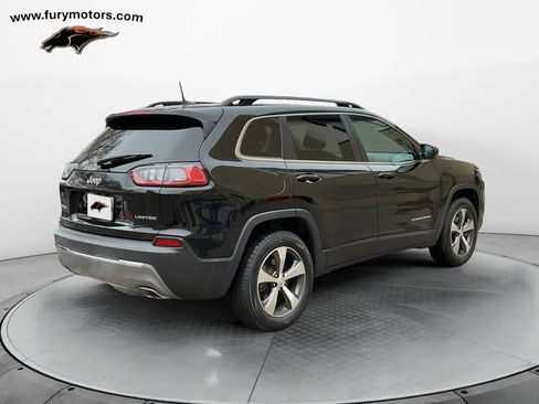 Used 2022 Jeep Cherokee Limited image 3