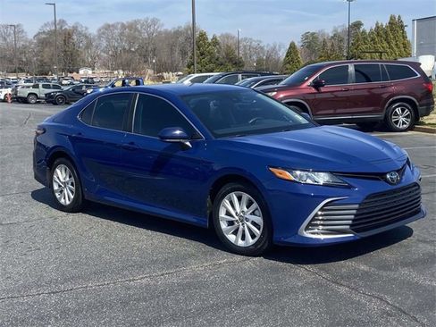 Used 2024 Toyota Camry LE image 1